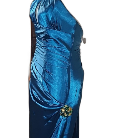 Prom Dress By Flirt Maggie Sottero Wedding Party Jade Rhinestones Size 2 - Picture 3 of 9